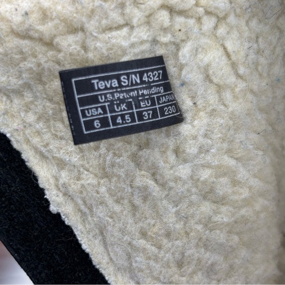 TEVA TALL WINTER BOOTS SIZE 6 WOMANS - Picture 11 of 14